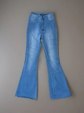 JC & JQ Light Blue Flare Bell Bottom Jeans Size M 23x34 Good Condition